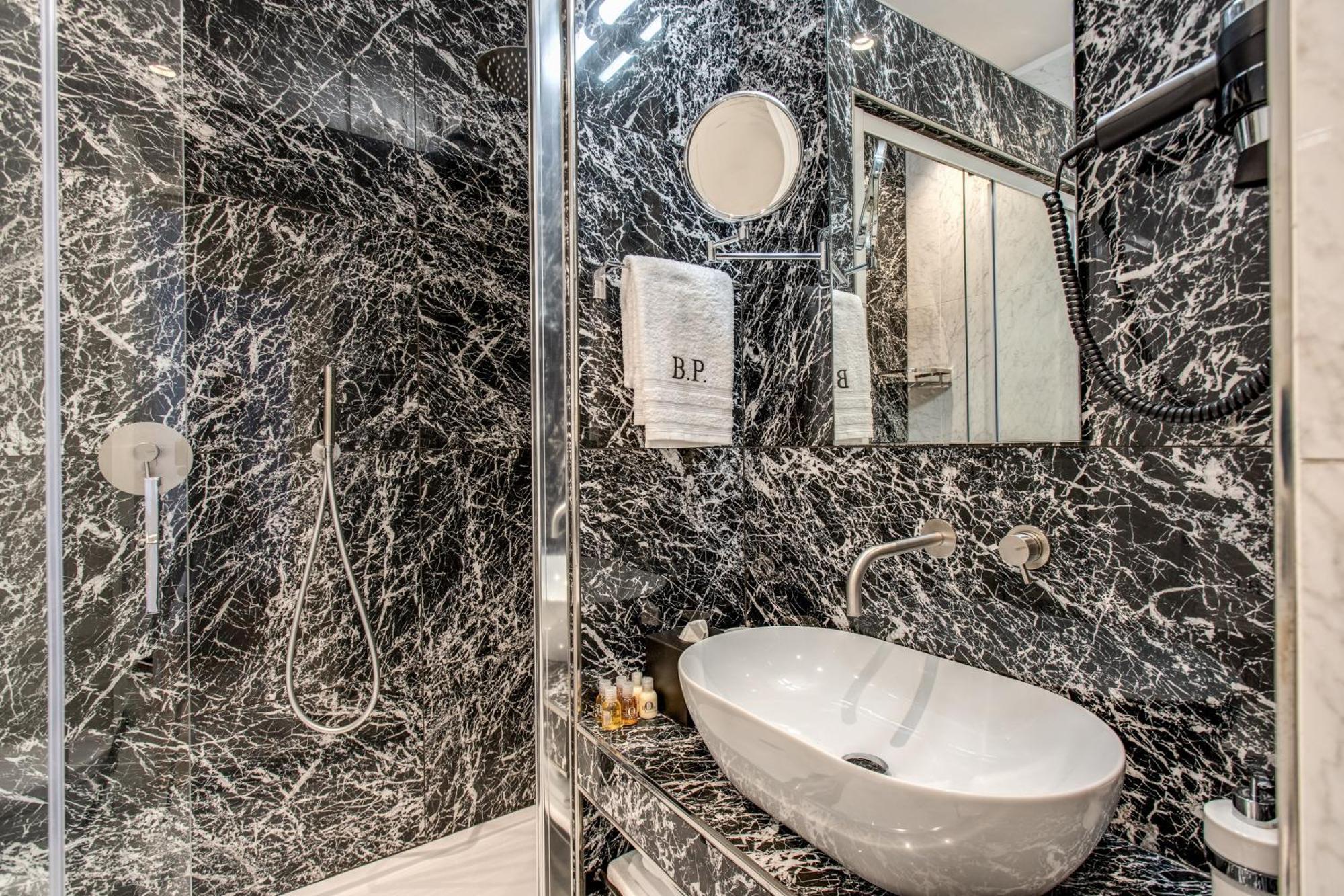 Babuino Palace&Suites Rome Bilik gambar